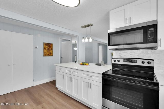 8317 MC GLOTHLIN Street, Jacksonville, FL 32210