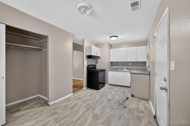 1739 Monterey Court, Cincinnati, OH 45223