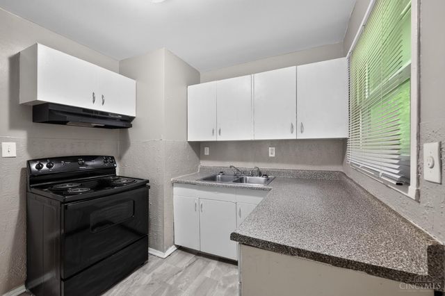 1739 Monterey Court, Cincinnati, OH 45223