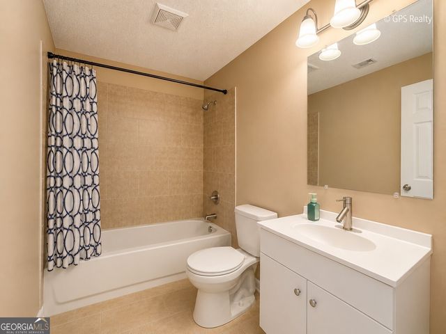 1454 Walnut Street, Macon, GA 31201