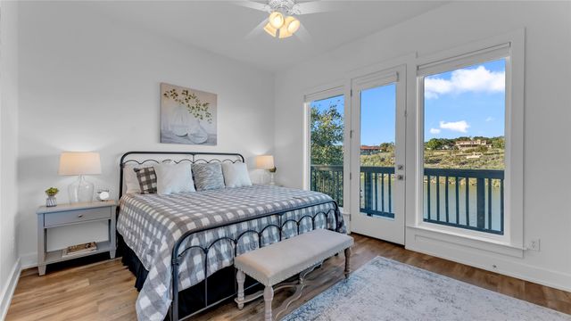 508 Los Escondidos ST, Marble Falls, TX 78654