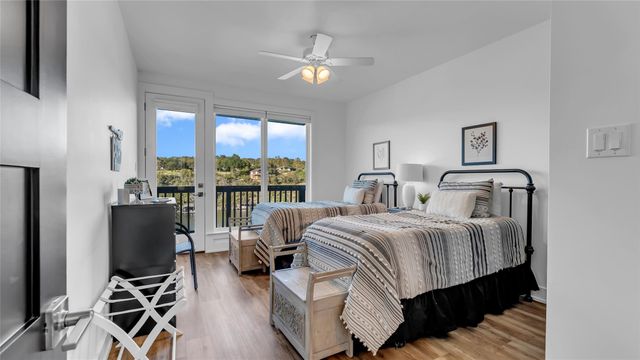 508 Los Escondidos ST, Marble Falls, TX 78654