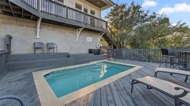 508 Los Escondidos ST, Marble Falls, TX 78654