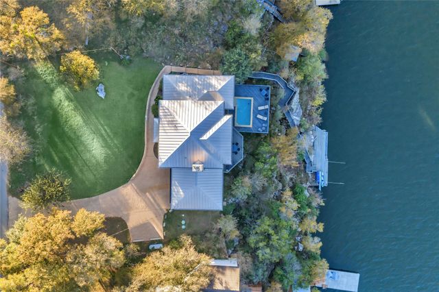 508 Los Escondidos ST, Marble Falls, TX 78654