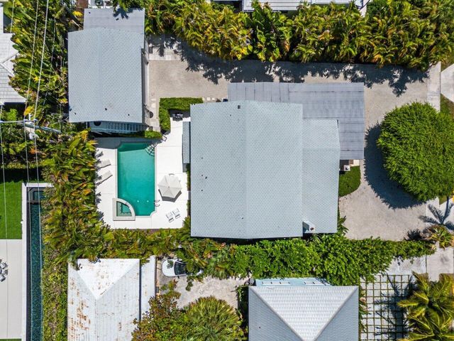 141 Chilean Avenue, Palm Beach, FL 33480