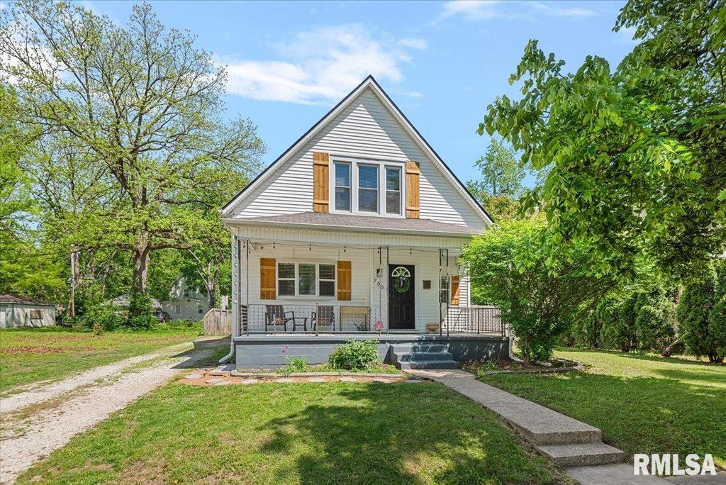 700 S English Avenue, Springfield, IL 62704