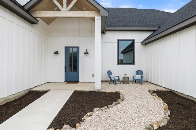 60 War Bonnet, Wimberley, TX 78676