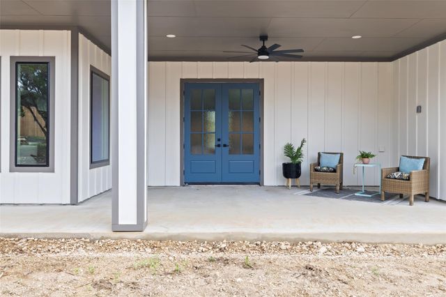 60 War Bonnet, Wimberley, TX 78676
