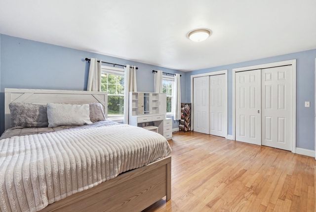 51 Whittemore Rd, Sturbridge, MA 01566