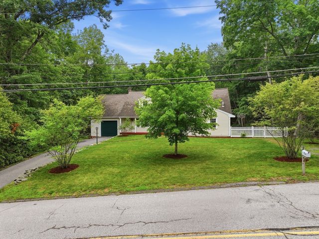 51 Whittemore Rd, Sturbridge, MA 01566