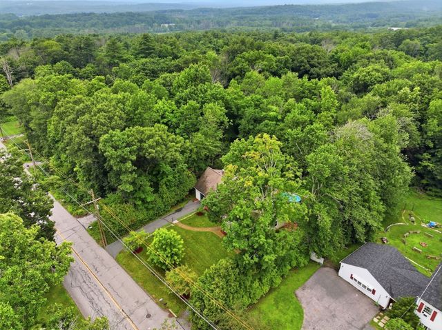 51 Whittemore Rd, Sturbridge, MA 01566