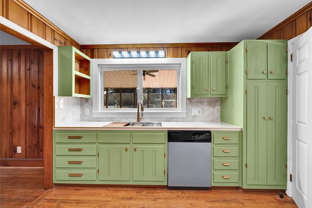 433 Pineview Drive, Pickens, SC 29671