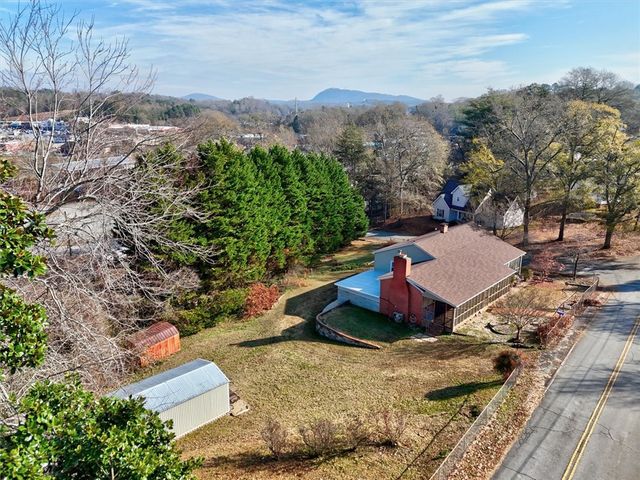 433 Pineview Drive, Pickens, SC 29671