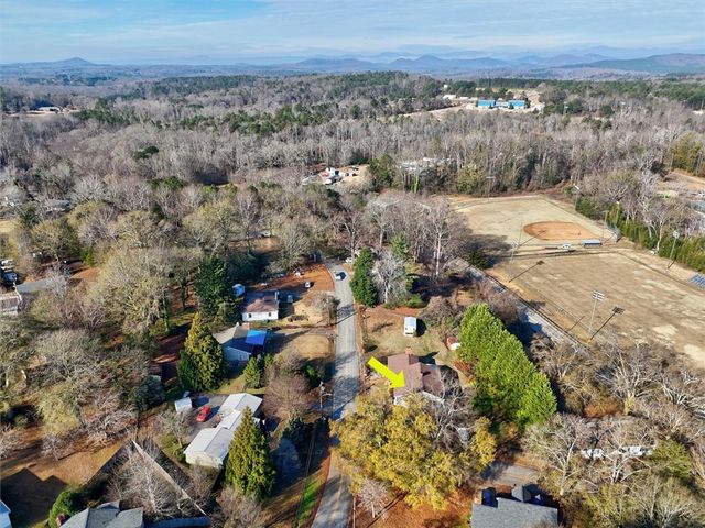 433 Pineview Drive, Pickens, SC 29671