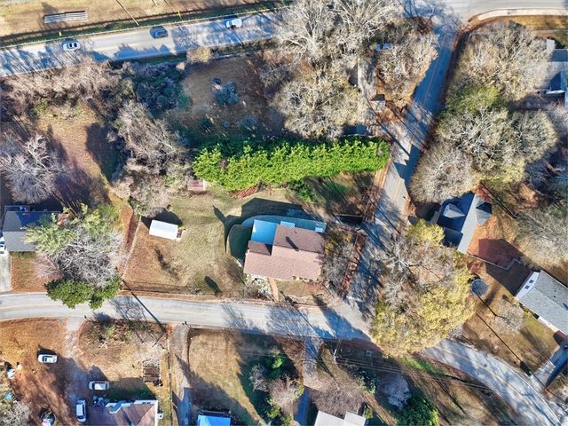 433 Pineview Drive, Pickens, SC 29671