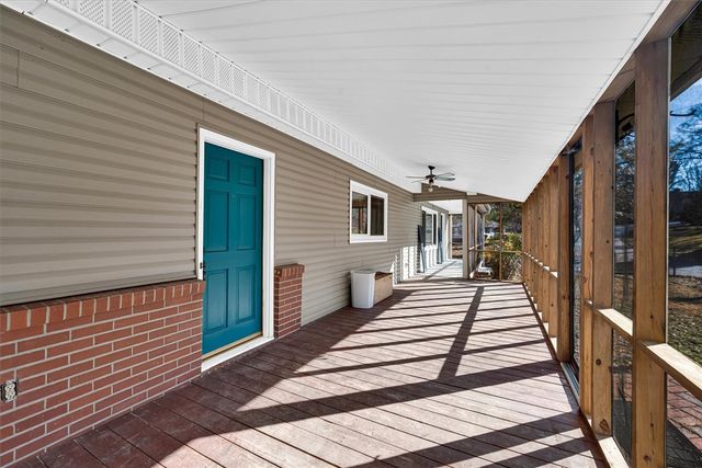 433 Pineview Drive, Pickens, SC 29671