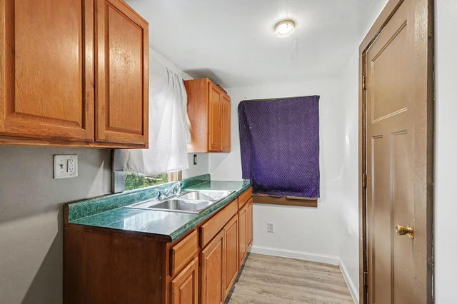 180 Calhoun Street, Battle Creek, MI 49017