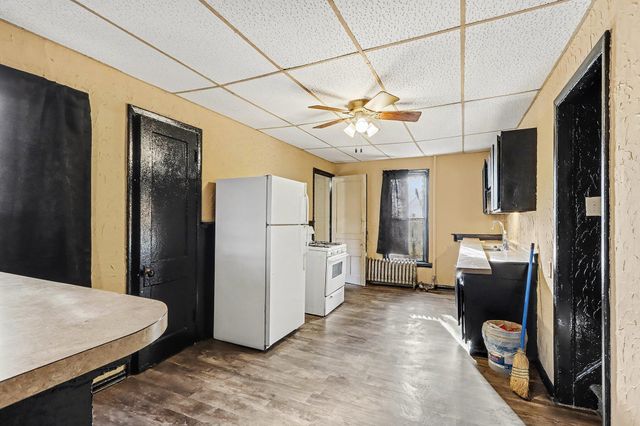 180 Calhoun Street, Battle Creek, MI 49017