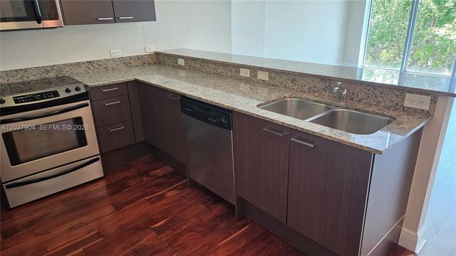 3001 SW 27th Ave L402, Miami, FL 33133