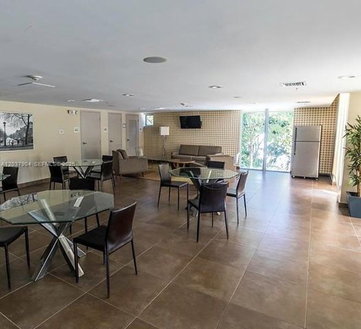 3001 SW 27th Ave L402, Miami, FL 33133