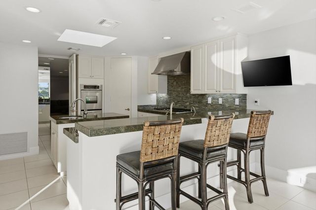 65 Mayfair Drive, Rancho Mirage, CA 92270