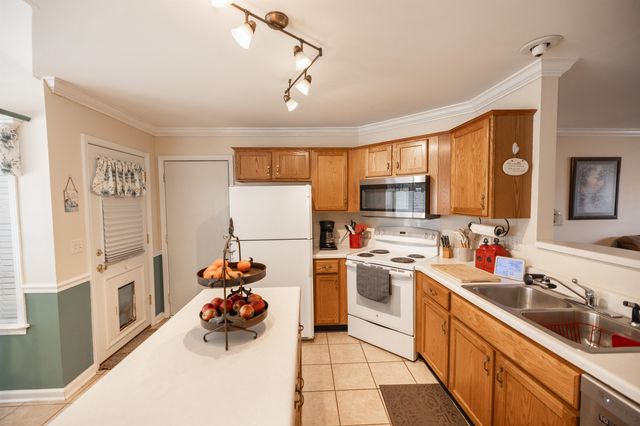 45 COTTON TRAIL DR, Rossville, TN 38066