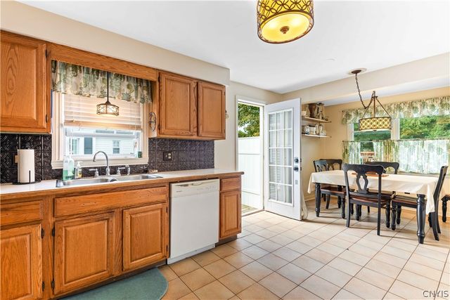 424 Cherry Road, Geddes, NY 13219