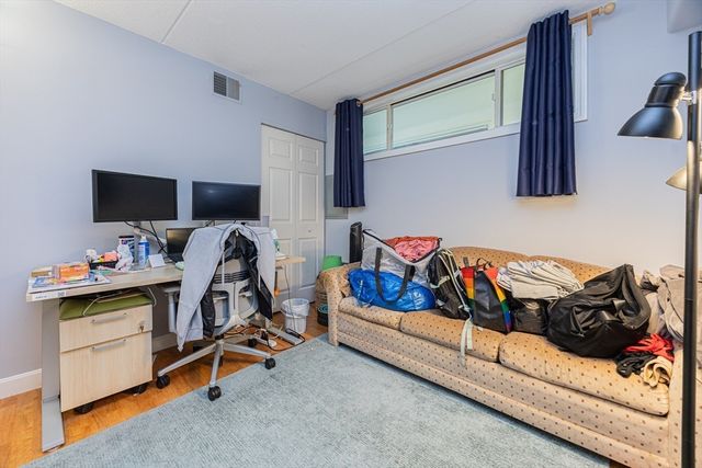 280 Harvard St 1A, Cambridge, MA 02139