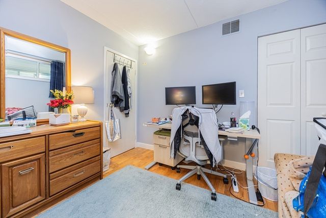 280 Harvard St 1A, Cambridge, MA 02139