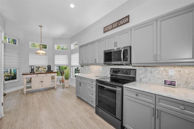 1527 WOODSTREAM DRIVE, Oldsmar, FL 34677