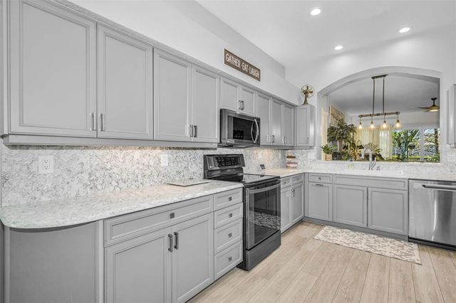 1527 WOODSTREAM DRIVE, Oldsmar, FL 34677