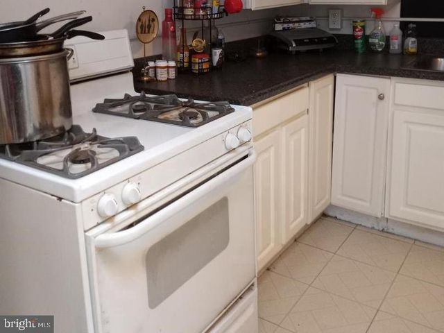 413 S PARRISH ST, Baltimore, MD 21223