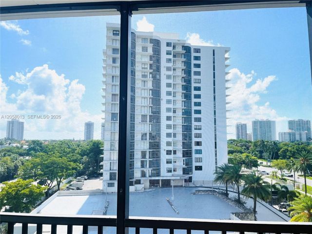 3301 N Country Club Dr 712, Aventura, FL 33180