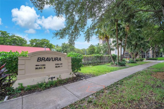 3301 N Country Club Dr 712, Aventura, FL 33180