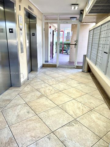 3301 N Country Club Dr 712, Aventura, FL 33180