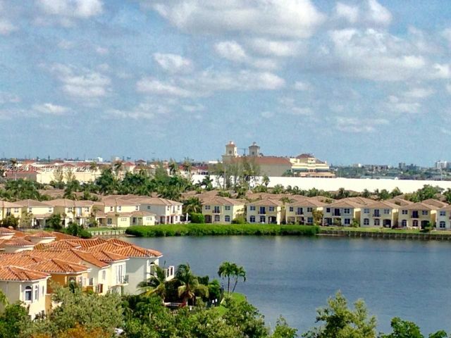3301 N Country Club Dr 712, Aventura, FL 33180