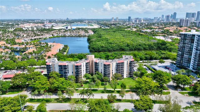 3301 N Country Club Dr 712, Aventura, FL 33180