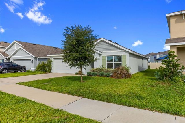 37207 SHARKS EYE LANE, Zephyrhills, FL 33541