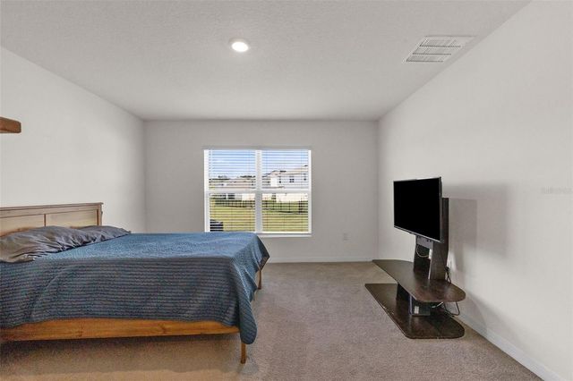 37207 SHARKS EYE LANE, Zephyrhills, FL 33541