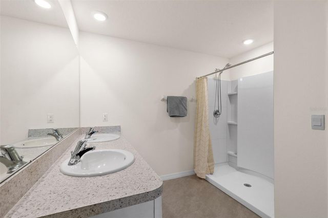 37207 SHARKS EYE LANE, Zephyrhills, FL 33541