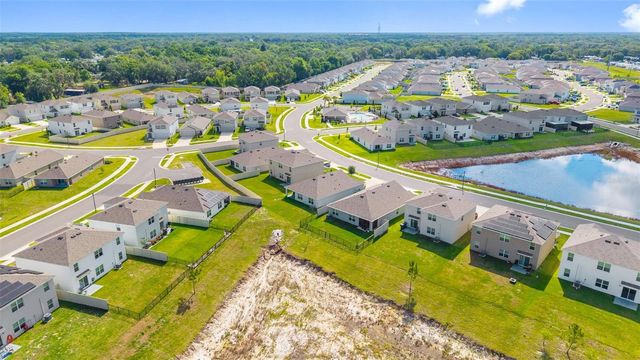 37207 SHARKS EYE LANE, Zephyrhills, FL 33541