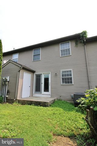 217 QUAKING ASPEN LN, Marietta, PA 17547