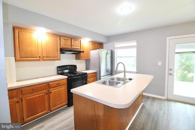 217 QUAKING ASPEN LN, Marietta, PA 17547