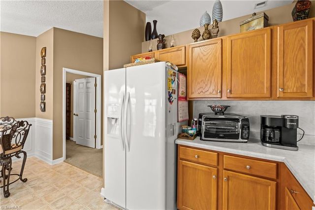 808 Chesapeake Lane, Archdale, NC 27263