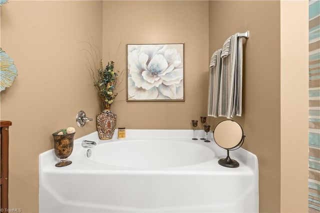 808 Chesapeake Lane, Archdale, NC 27263