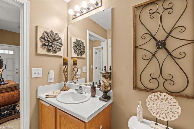 808 Chesapeake Lane, Archdale, NC 27263