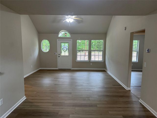 174 E Sunset Drive, Onalaska, TX 77360