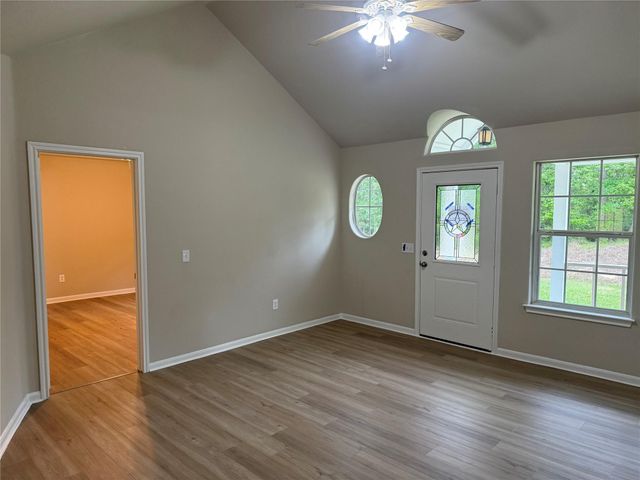 174 E Sunset Drive, Onalaska, TX 77360