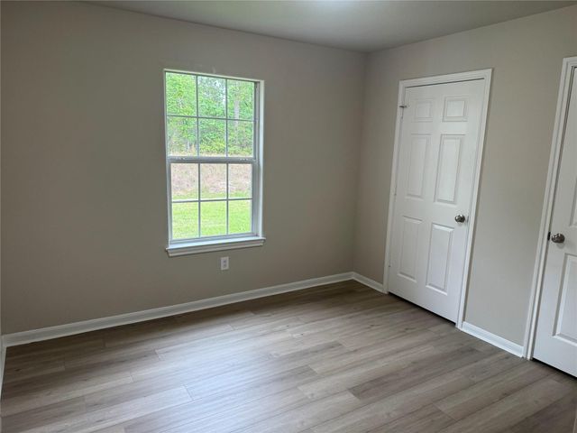 174 E Sunset Drive, Onalaska, TX 77360