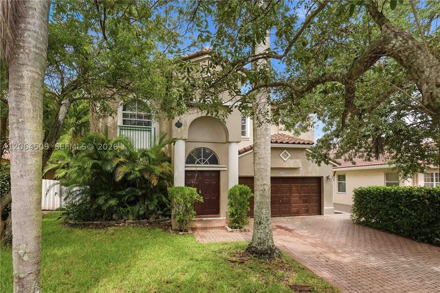 1040 NW 185th Ave, Pembroke Pines, FL 33029